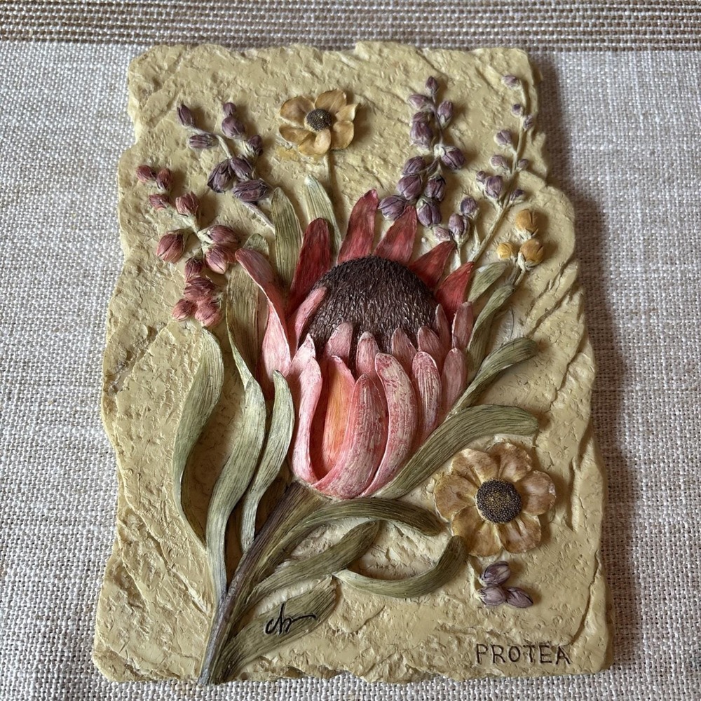 VTG Protea Cheri Blum 3D Floral Wall Hanging‎ Resin Plaques Flowers 6.25x4.25"